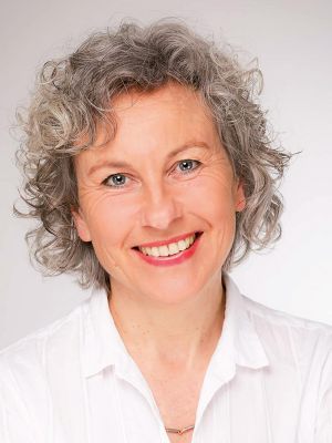 „ICH HABE VOR MITLEID MIT ELLI GEWEINT“ | INTERVIEW MIT ANJA LIEDTKE