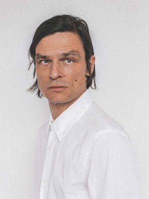 OLIVER MÖLLER | SCHAUSPIELER DURCH UND DURCH