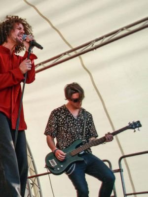 17 TAGE VOLLER KAPRIOLEN | ZELTFESTIVAL