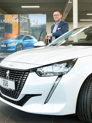 PEUGEOT PFLANZ | MIT GROSSEN SCHRITTEN RICHTUNG ZUKUNFT